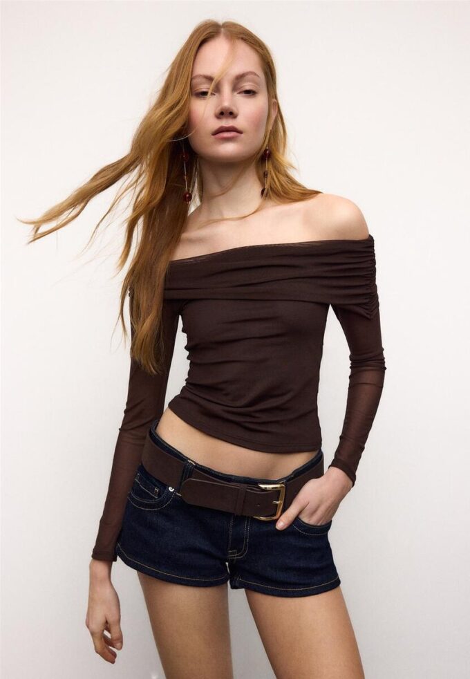 T-shirt asymétrique en tulle