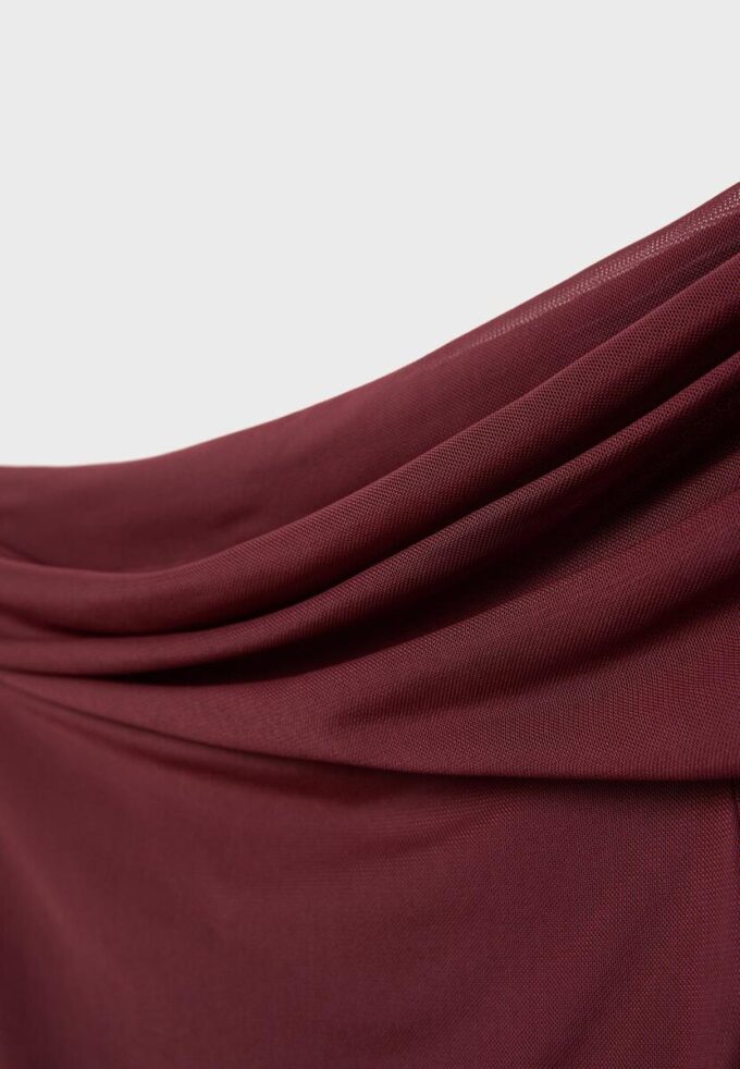 T-shirt asymétrique en tulle