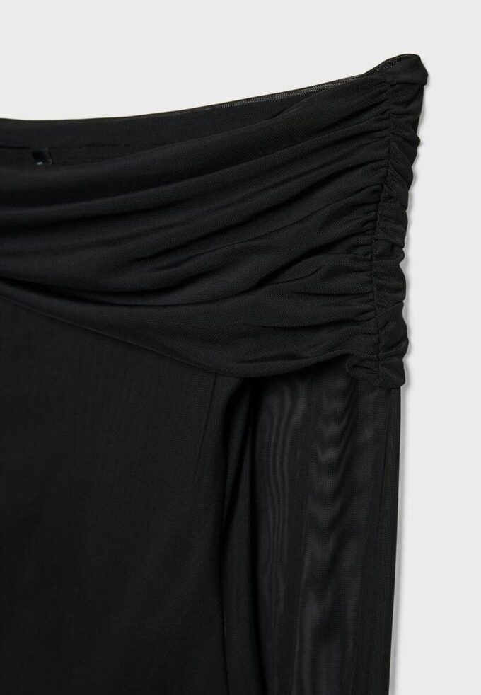 T-shirt asymétrique en tulle