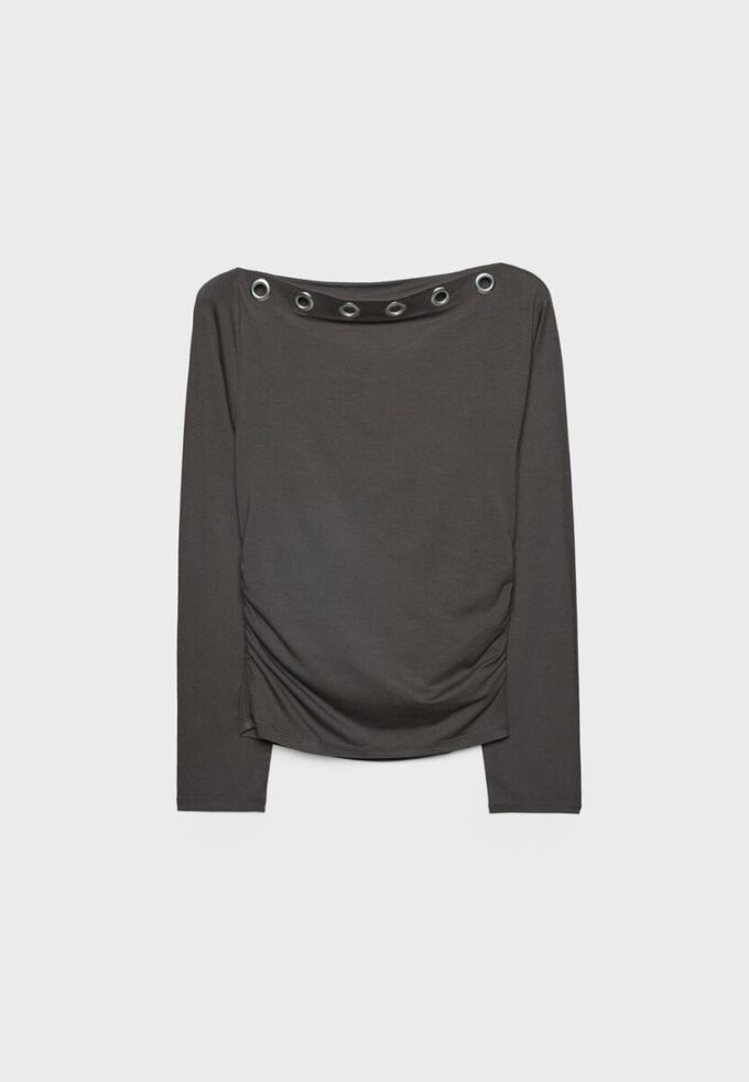 T-shirt asymétrique à œillets