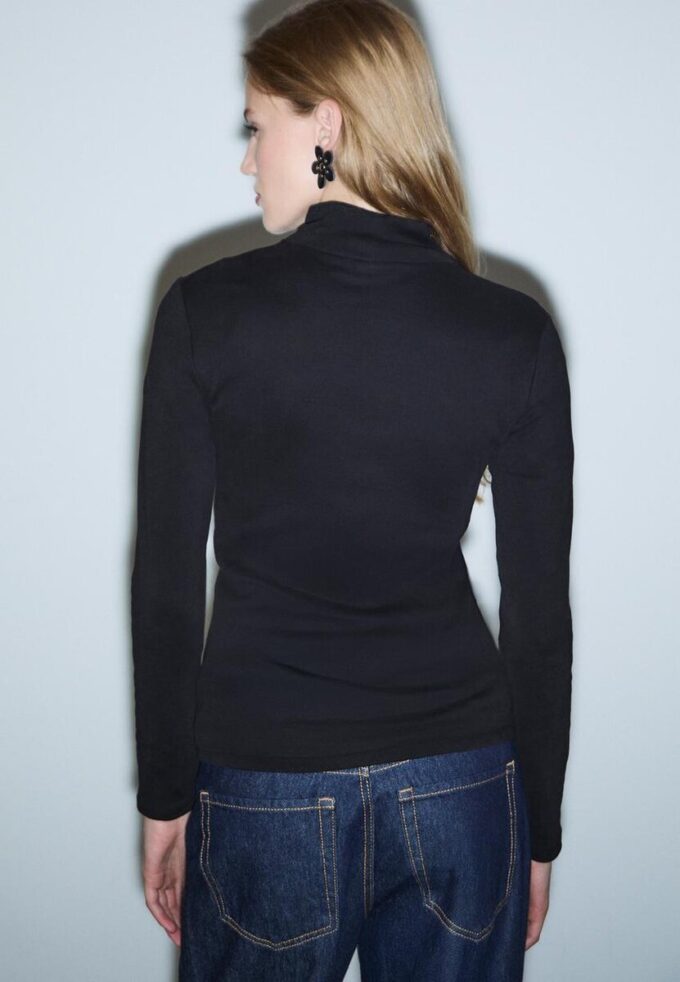 T-shirt basique à col montant