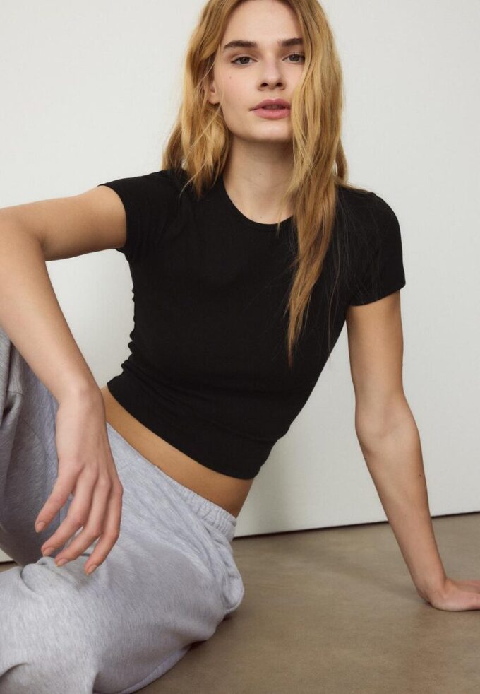 T-shirt basique coupe ajustée