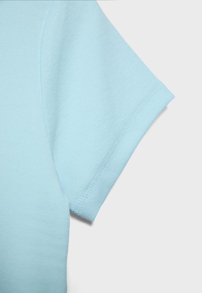 T-shirt basique coupe ajustée T-shirt basique coupe ajustée