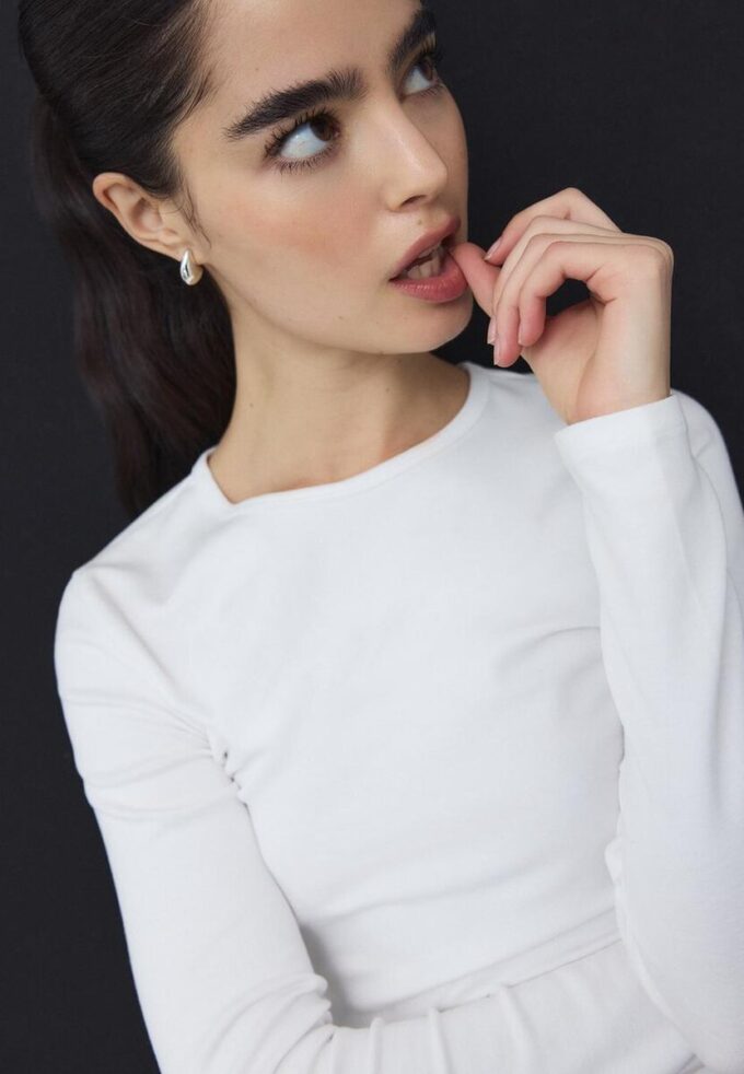 T-shirt basique à manches longues en coton T-shirt basique à manches longues en coton