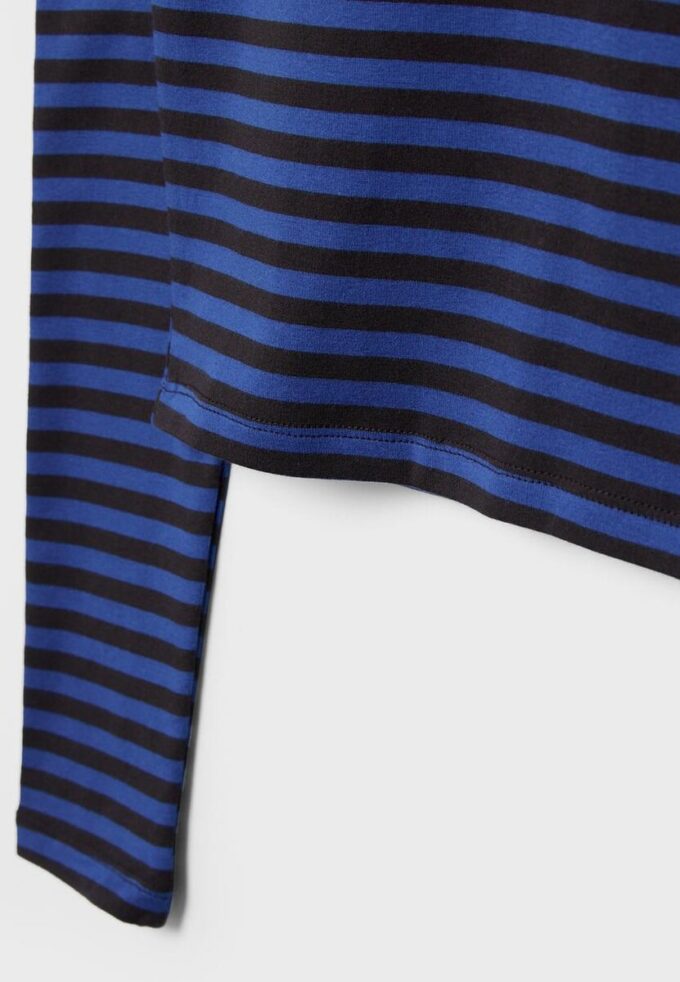 T-shirt basique à manches longues en coton rayé T-shirt basique à manches longues en coton rayé
