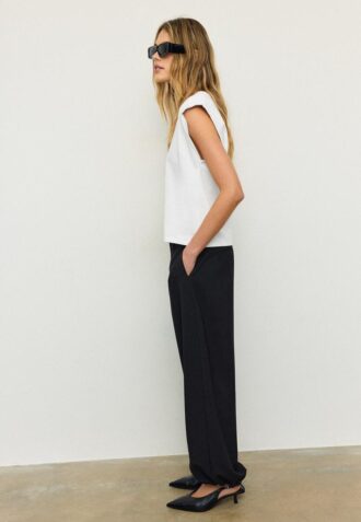 T-shirt basique à épaules rembourrées