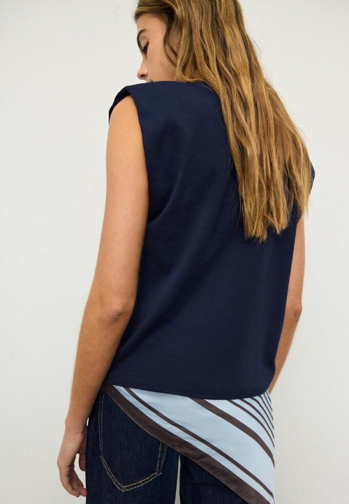 T-shirt basique à épaules rembourrées