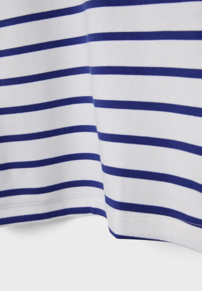 T-shirt basique à rayures, coupe classique, en tissu épais T-shirt basique à rayures, coupe classique, en tissu épais