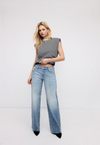 T-shirt basique à rayures et épaules rembourrées