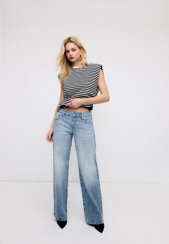 T-shirt basique à rayures et épaules rembourrées T-shirt basique à rayures et épaules rembourrées