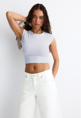 T-shirt court ajusté basique