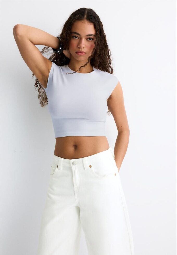 T-shirt court ajusté basique