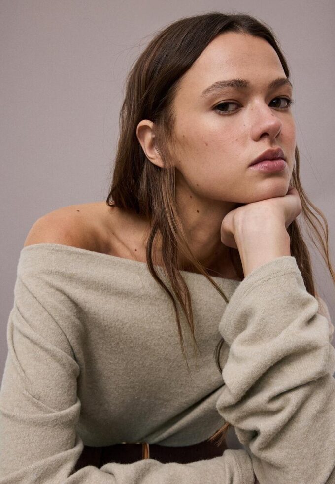 T-shirt en maille à col bateau avec ceinture