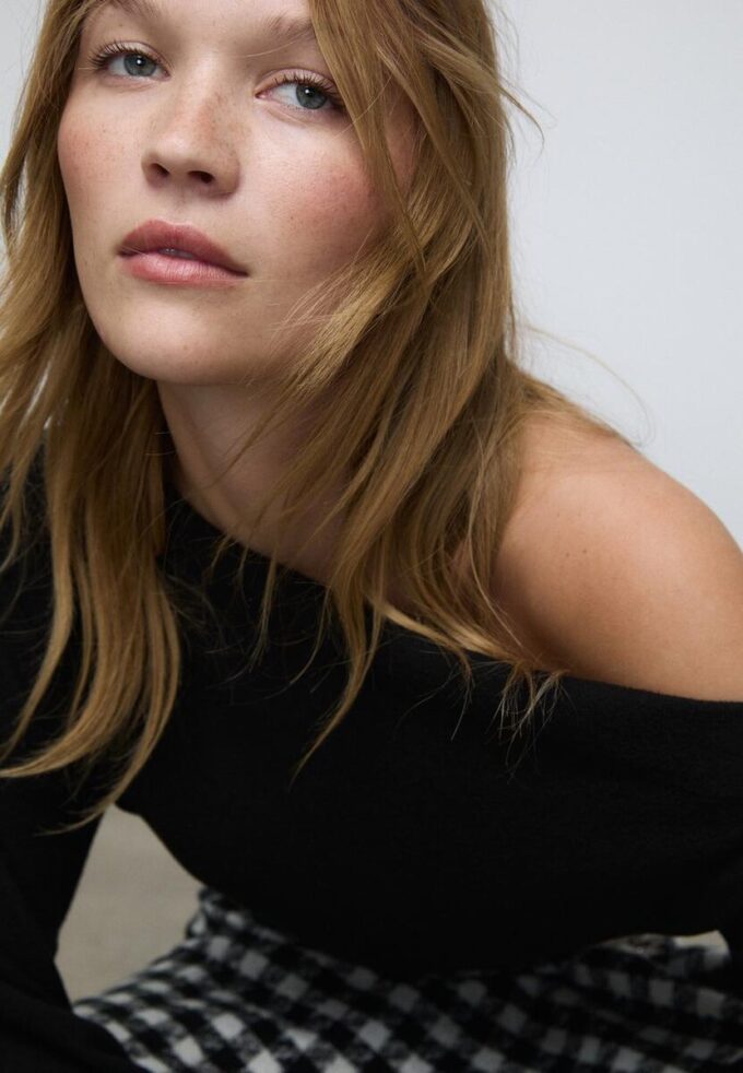 T-shirt en maille à col bateau avec ceinture