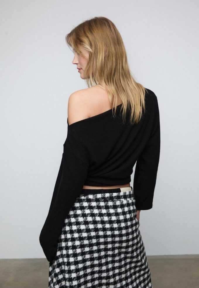 T-shirt en maille à col bateau avec ceinture