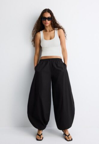 T-shirt à larges bretelles en polyamide