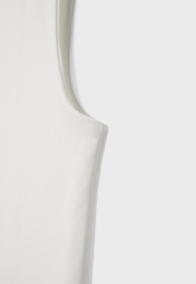 T-shirt à larges bretelles en polyamide T-shirt à larges bretelles en polyamide