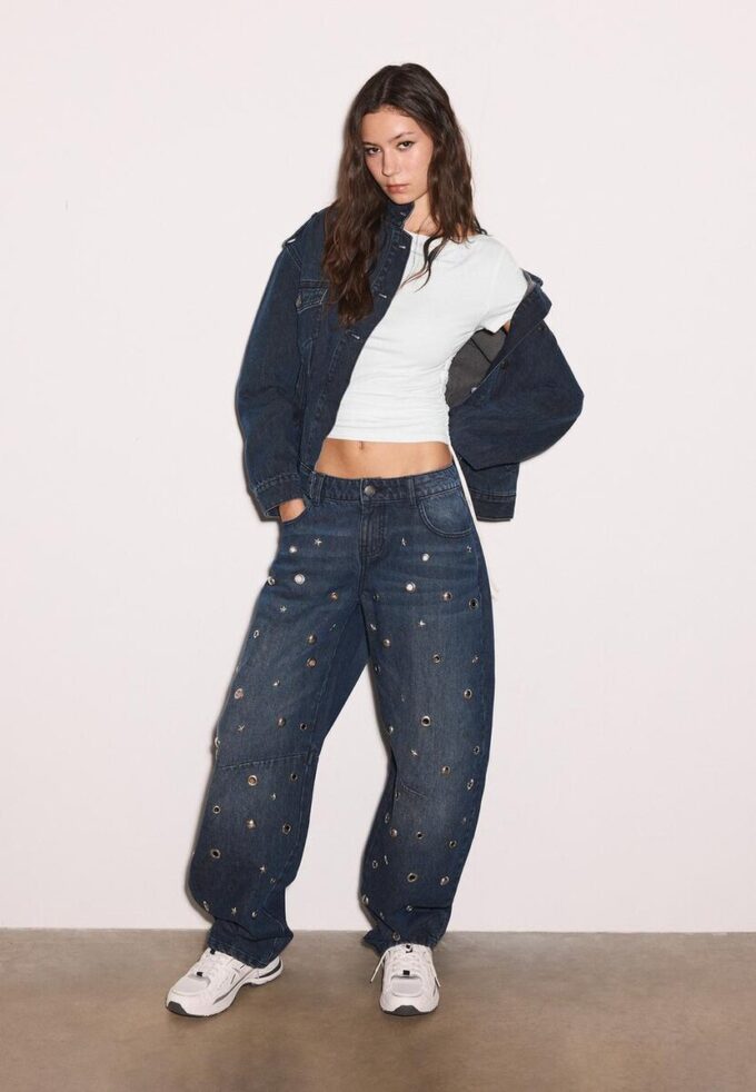 T-shirt à manches courtes avec fronces sur les côtés T-shirt à manches courtes avec fronces sur les côtés