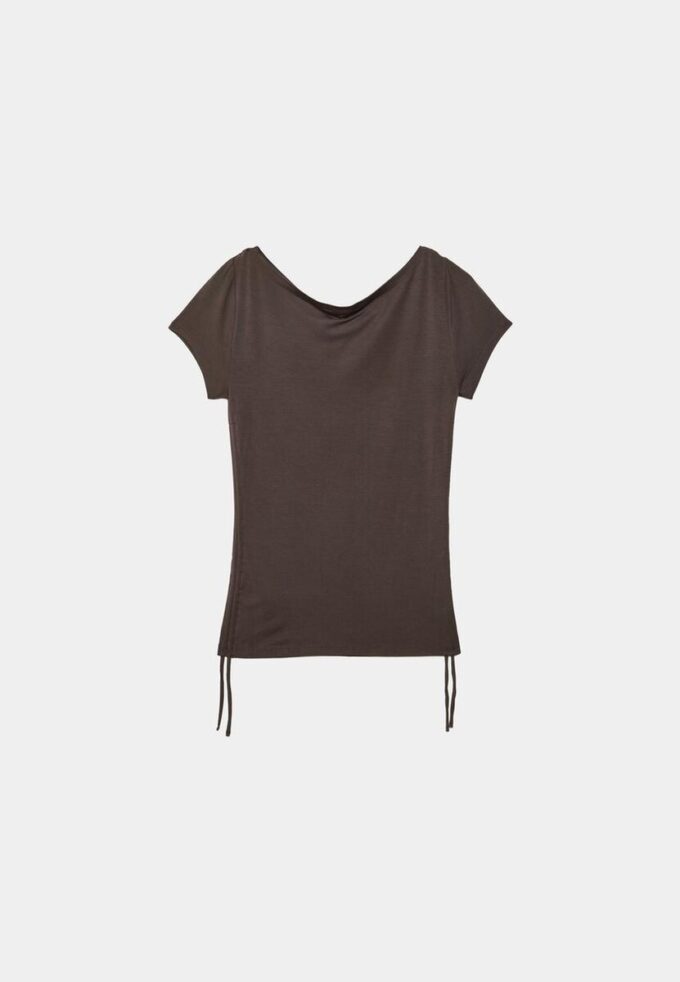 T-shirt à manches courtes avec fronces sur les côtés T-shirt à manches courtes avec fronces sur les côtés