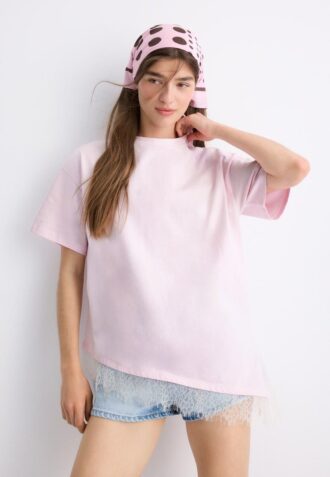 t shirt manches courtes avec ourlet en dentelle 1 2 330x477 - T-shirt &agrave; manches courtes avec ourlet en dentelle