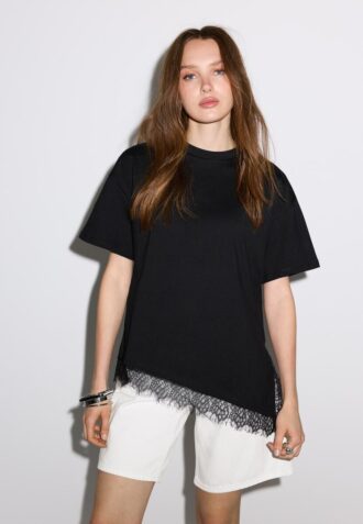 T-shirt à manches courtes avec ourlet en dentelle