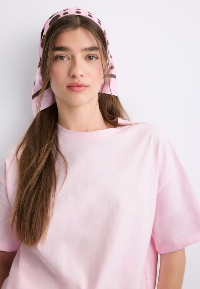 T-shirt à manches courtes avec ourlet en dentelle T-shirt à manches courtes avec ourlet en dentelle