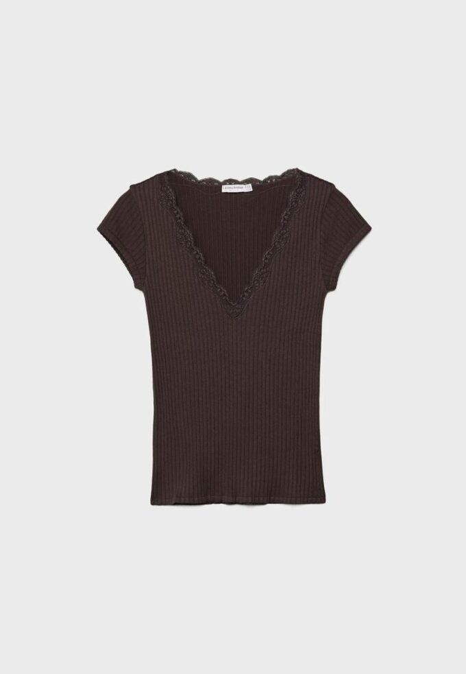 T-shirt à manches courtes en dentelle à col en V en forme de short