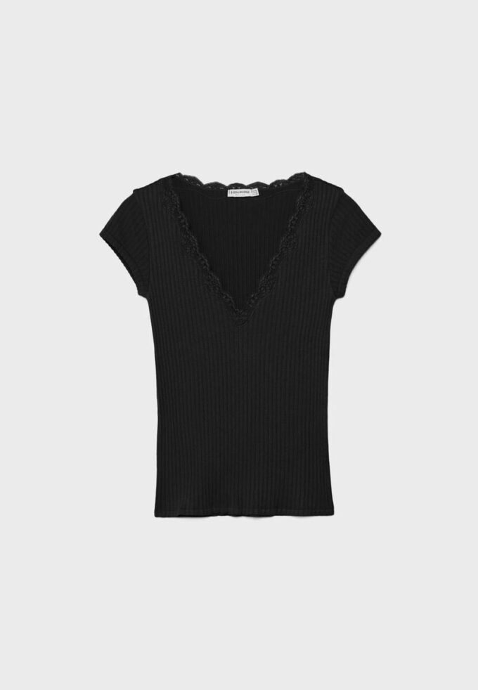 T-shirt à manches courtes en dentelle à col en V en forme de short