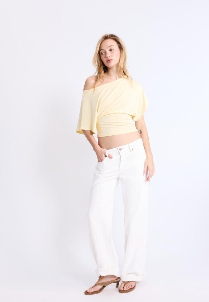 T-shirt à manches courtes et col bateau