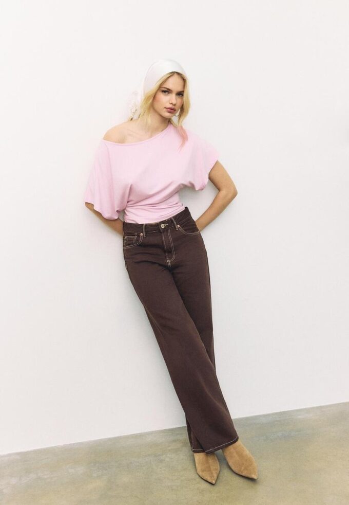 T-shirt à manches courtes et col bateau