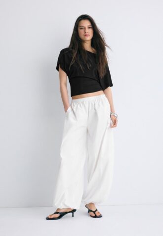 T-shirt à manches courtes et col bateau