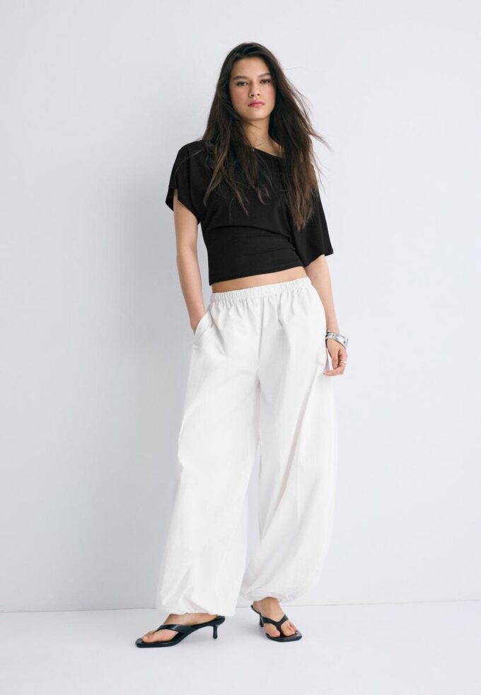 T-shirt à manches courtes et col bateau