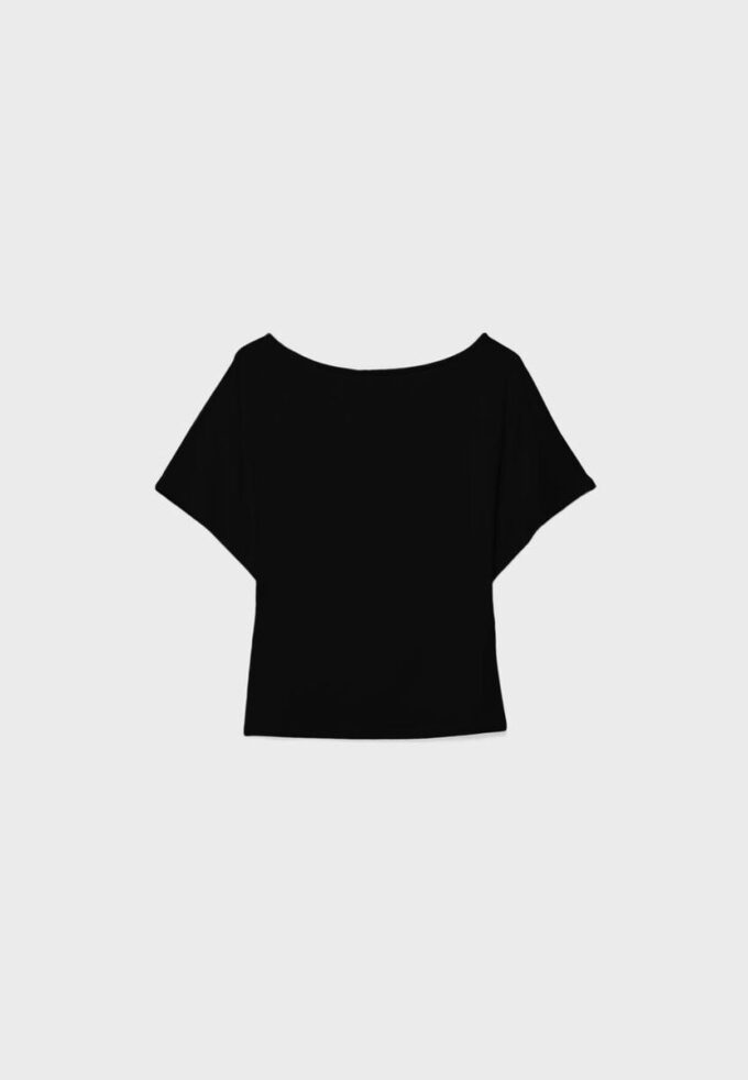 T-shirt à manches courtes et col bateau