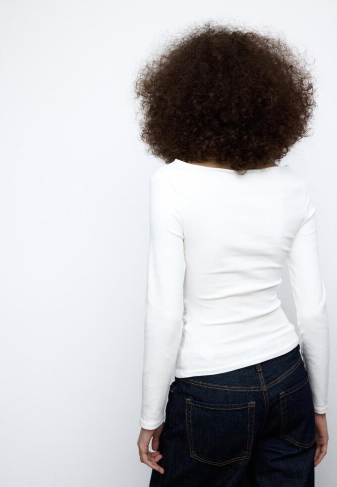 T-shirt à manches longues avec fronces T-shirt à manches longues avec fronces