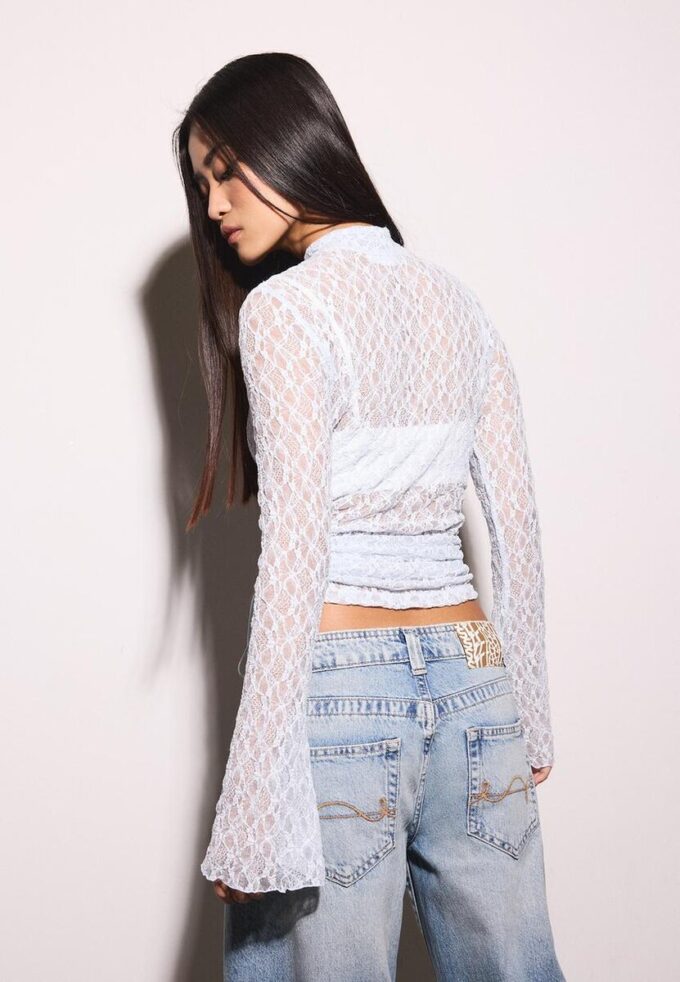 T-shirt à manches longues en dentelle