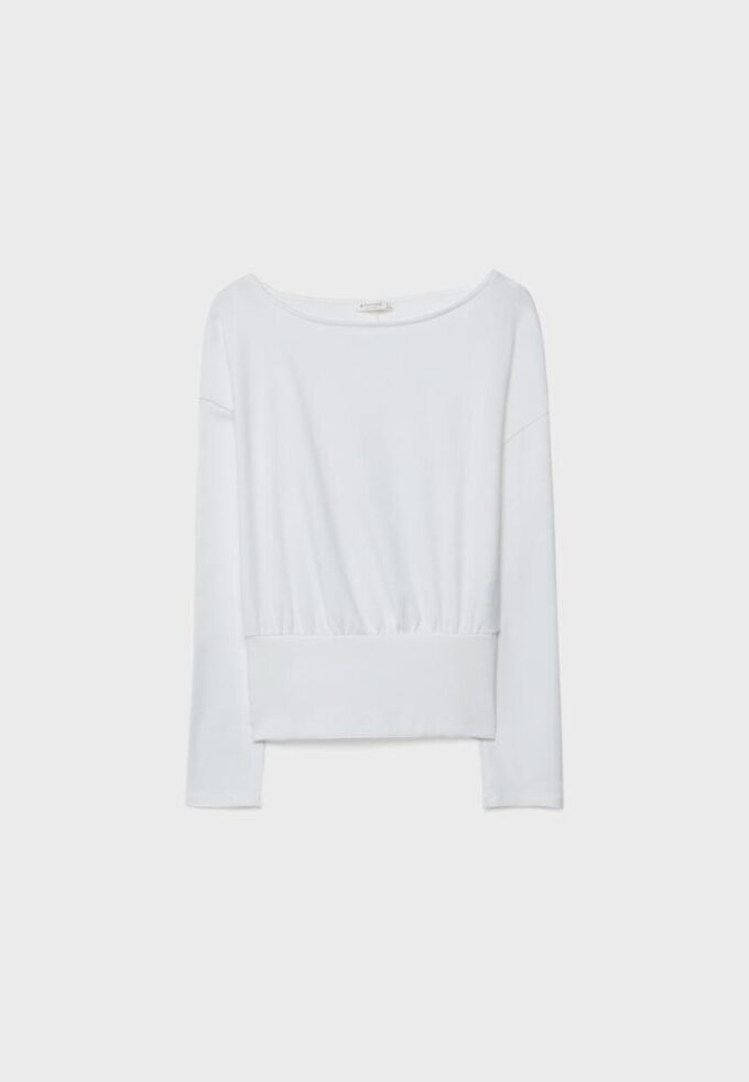 T-shirt à manches longues et col bateau avec ourlet en forme de ceinture