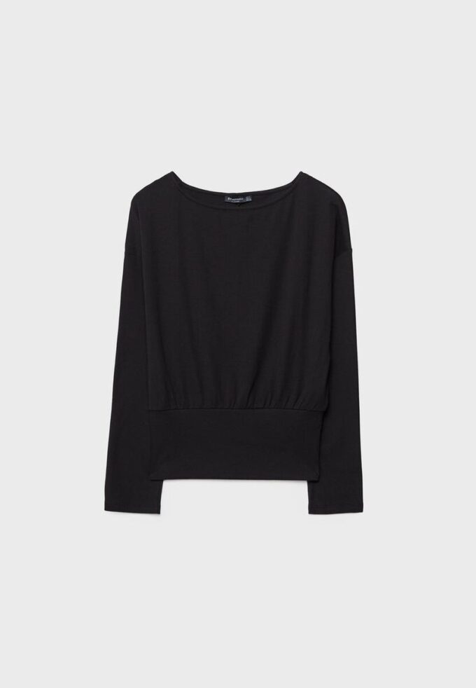 T-shirt à manches longues et col bateau avec ourlet en forme de ceinture