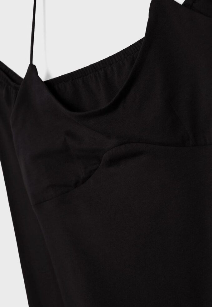 T-shirt à manches longues et col dos nu