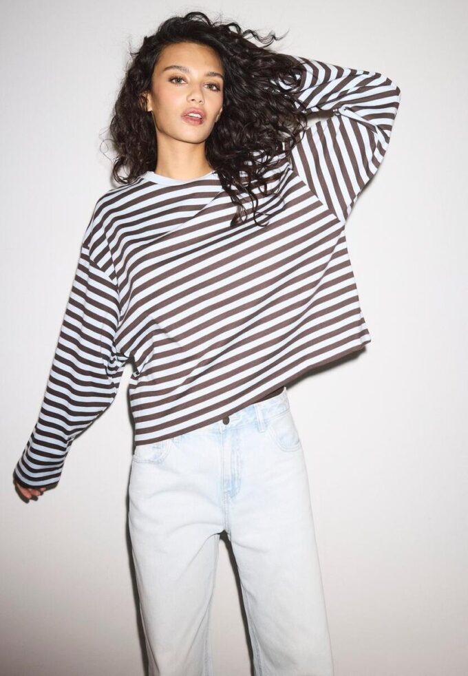 T-shirt oversize à manches longues rayé