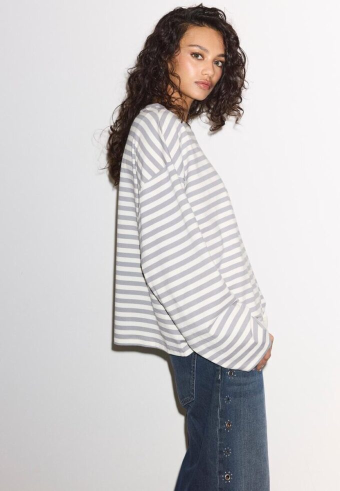 T-shirt oversize à manches longues rayé
