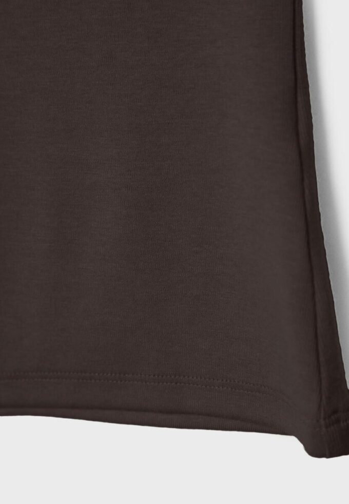 T-shirt sans manches à col cheminée