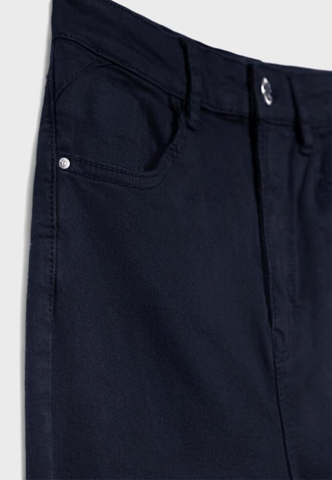 Taille très haute Taille très haute