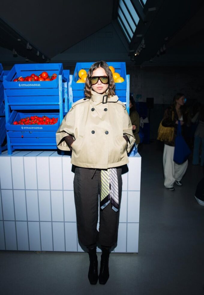 Trench-cape Trench-cape