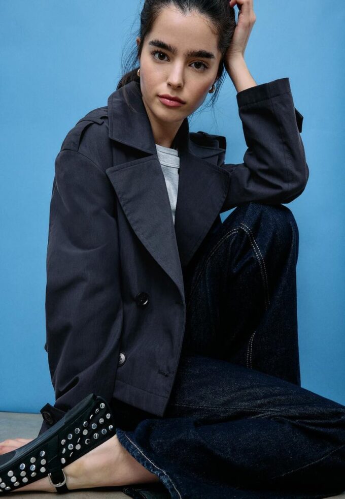 Trench-coat court à double boutonnage Trench-coat court à double boutonnage