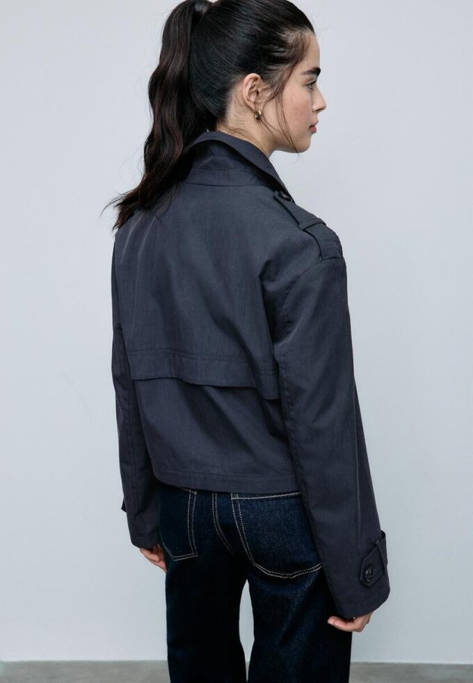 Trench-coat court à double boutonnage Trench-coat court à double boutonnage