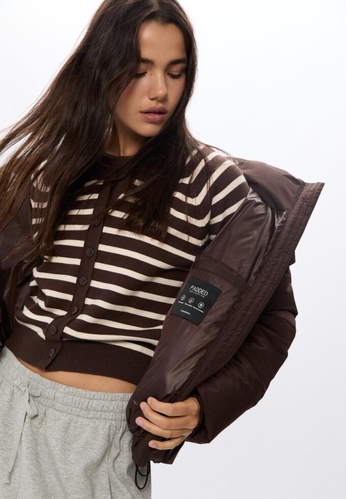 Veste basique à capuche Veste basique à capuche