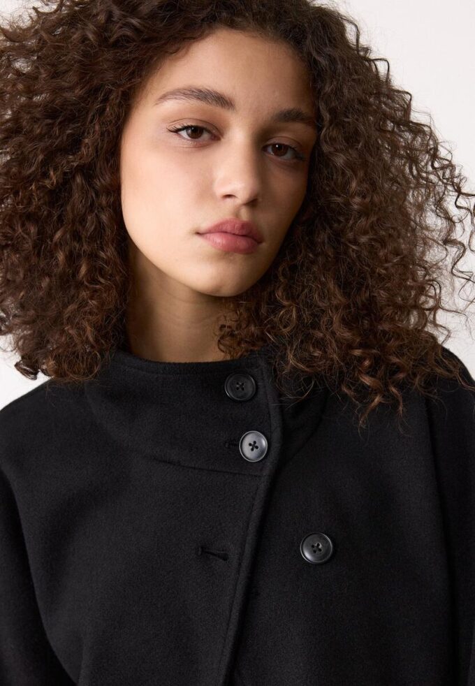 Veste cape au toucher doux