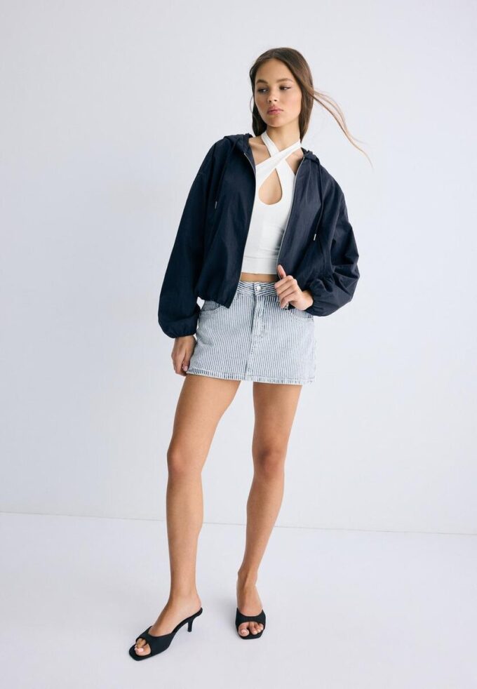 Veste à capuche basique en nylon