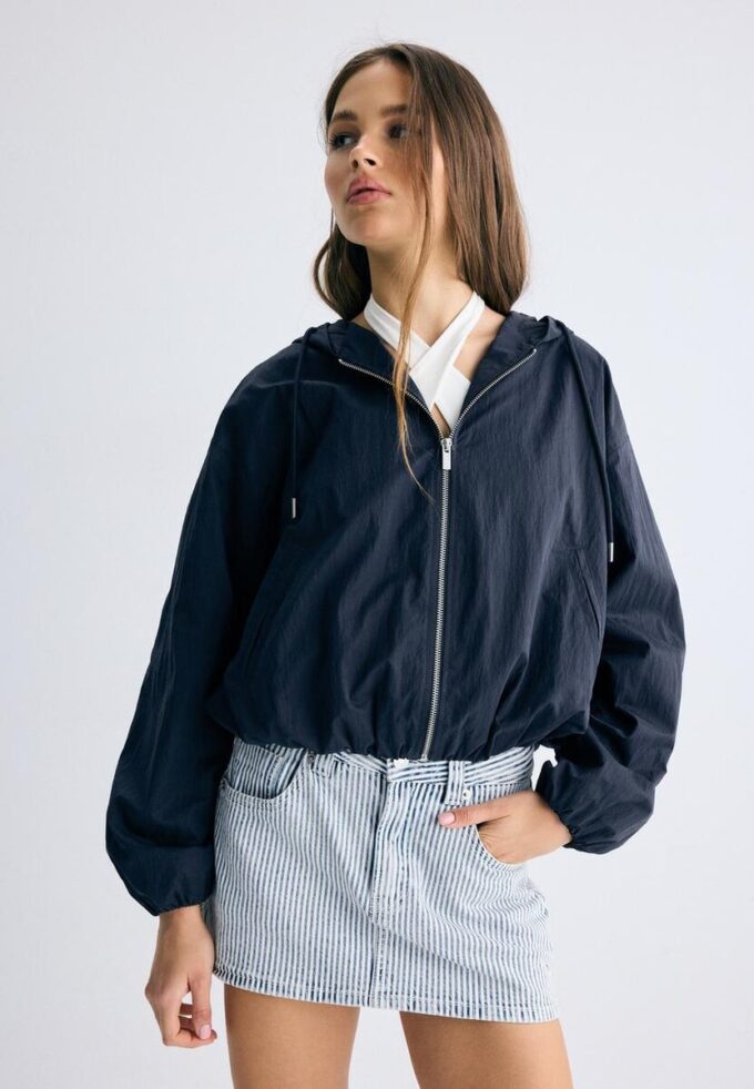 Veste à capuche basique en nylon