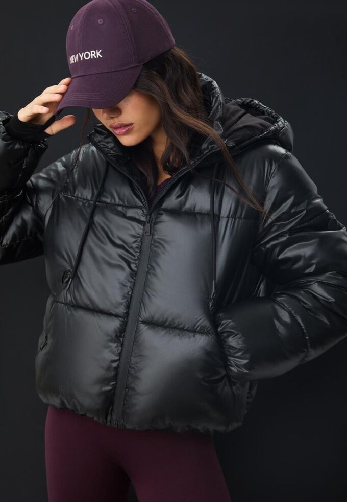 Veste à capuche métallisée